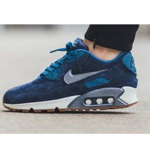 Nike Air Max 90 Premium Suede- BRAND NEW